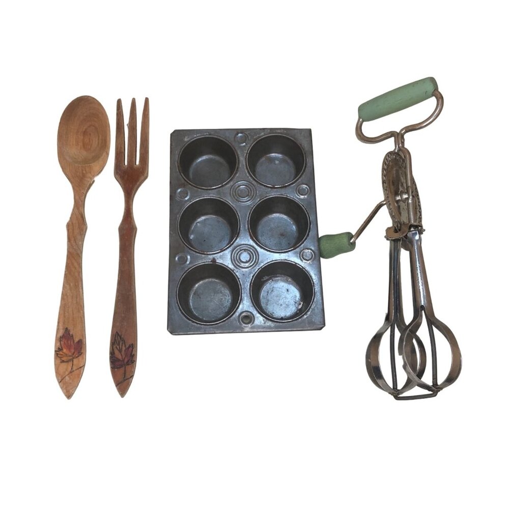 Antique Rusty Crusty Kitchen Decor